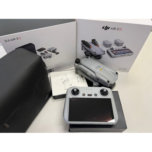 Квадрокоптер DJI AIR 2S Fly More Combo (пульт DJI RC с экраном) в Артеме