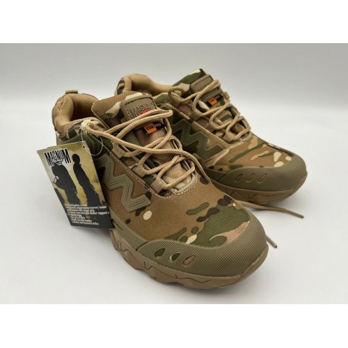 Треккинговые кроссовки «MAGNUM» летние в Артеме