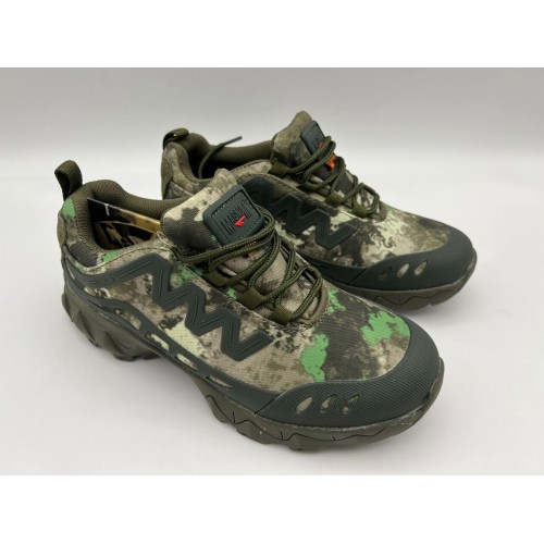 Треккинговые кроссовки «MAGNUM» летние в Артеме